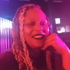 Meet your Posher, Sharita